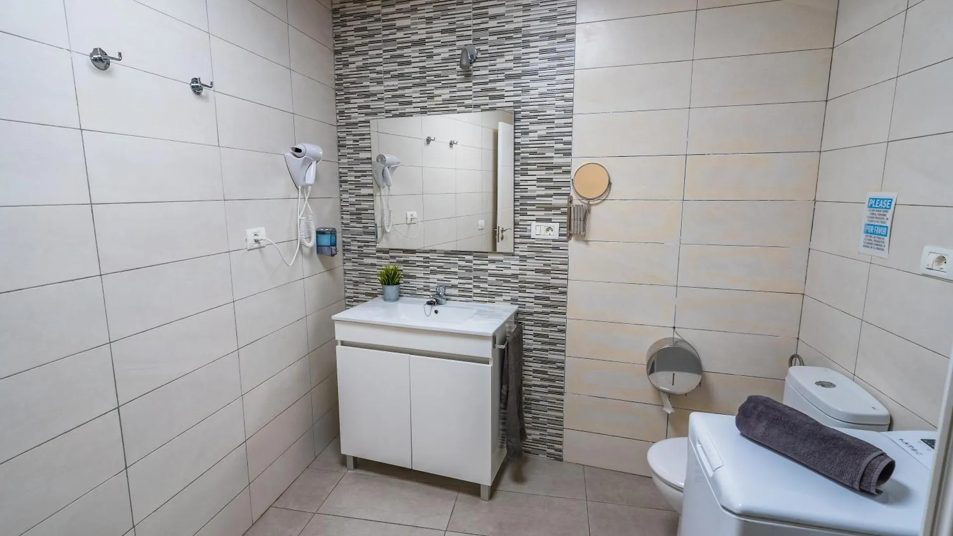 Apartment El Puente Holiday Home I- Airport 8,1K Ingenio