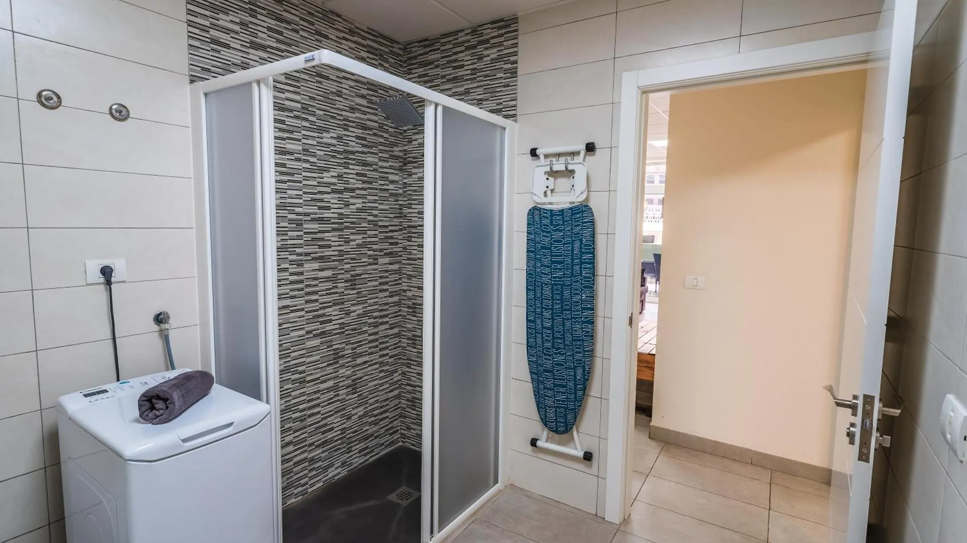 Apartment El Puente Holiday Home I- Airport 8,1K Ingenio