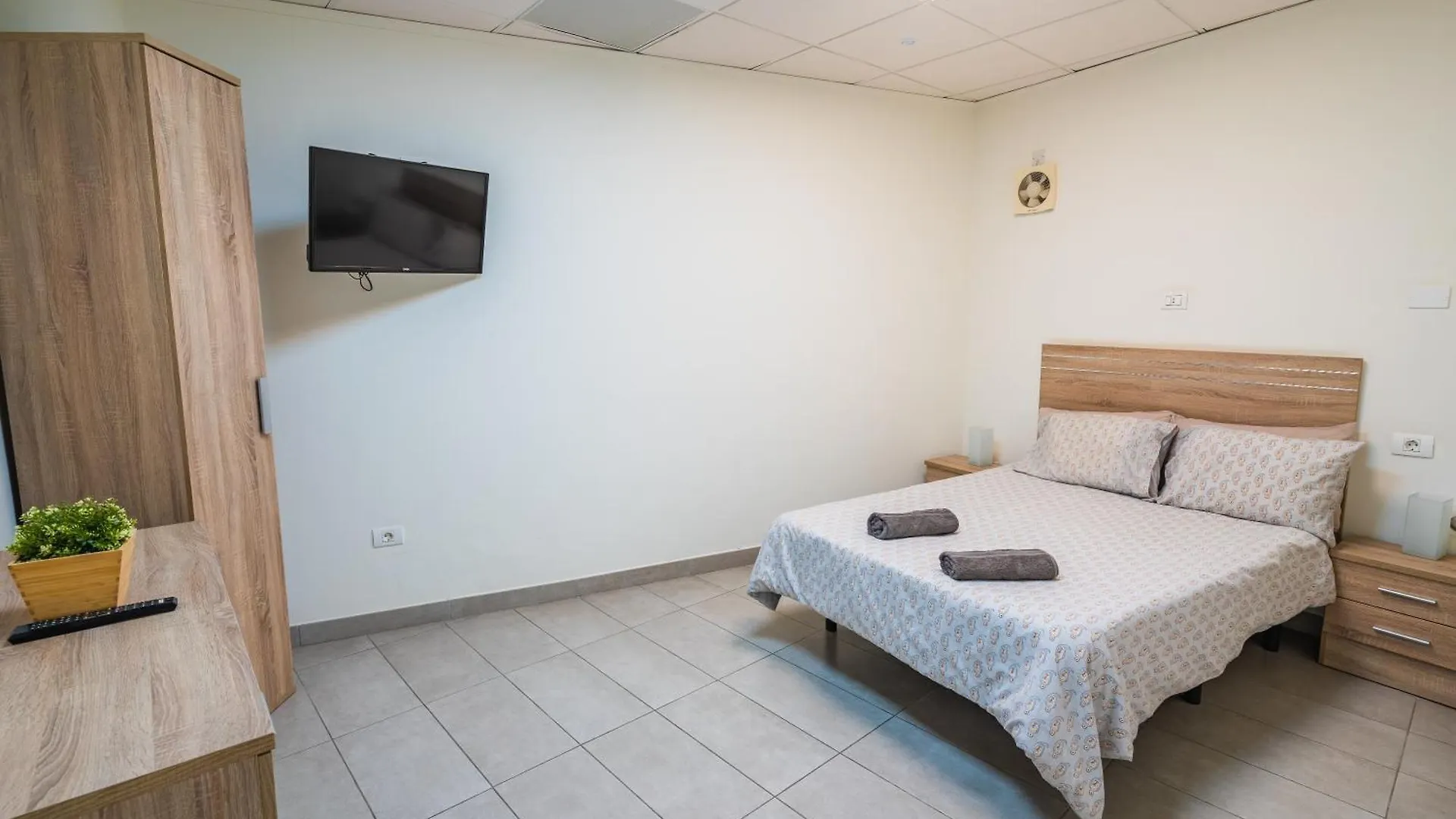 El Puente Holiday Home I- Airport 8,1K Ingenio Spain