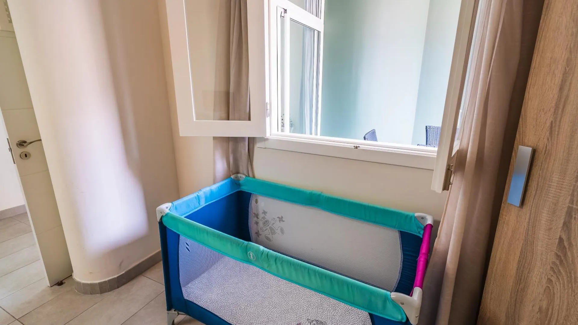 El Puente Holiday Home I- Airport 8,1K Ingenio Apartment
