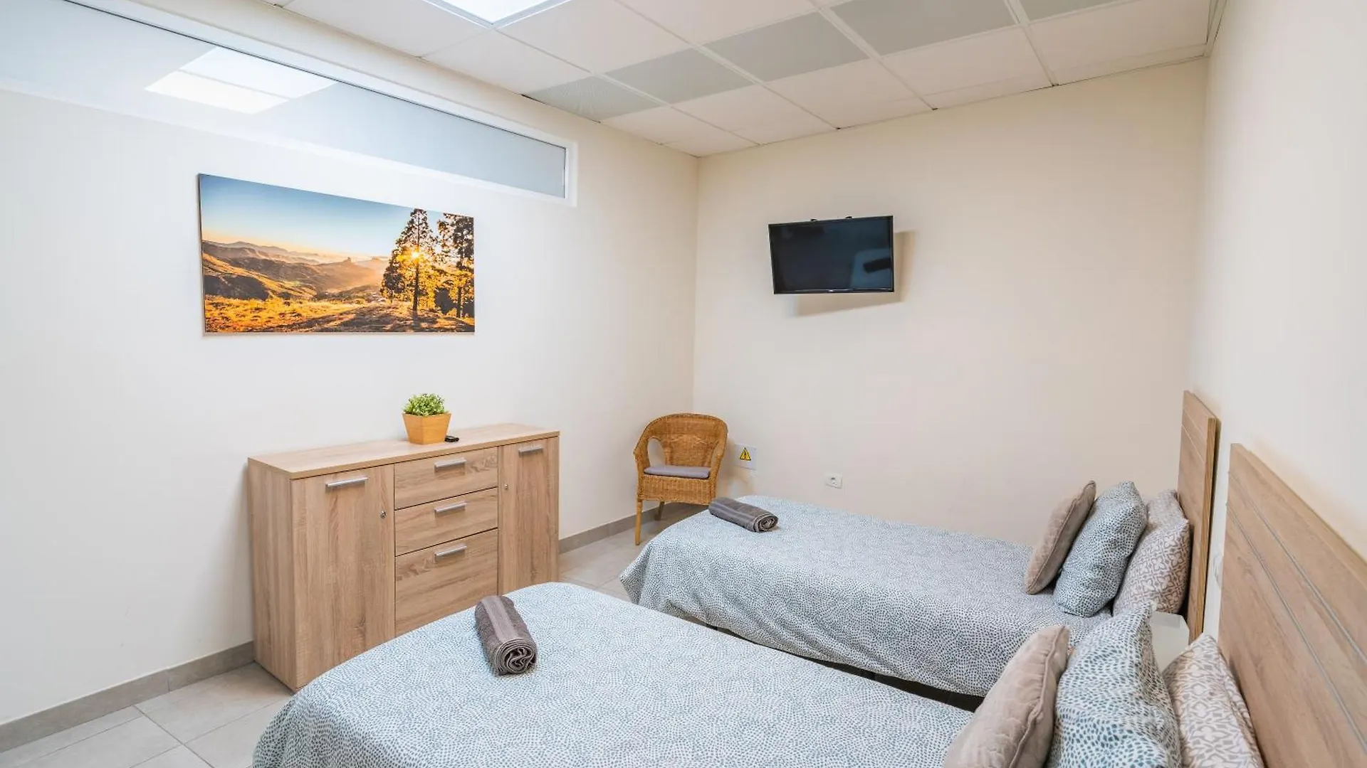 El Puente Holiday Home I- Airport 8,1K Ingenio